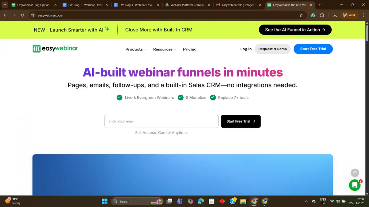EasyWebinar homepage highlighting AI-built webinar funnels, live and evergreen webinars, built-in CRM, and a free trial signup.